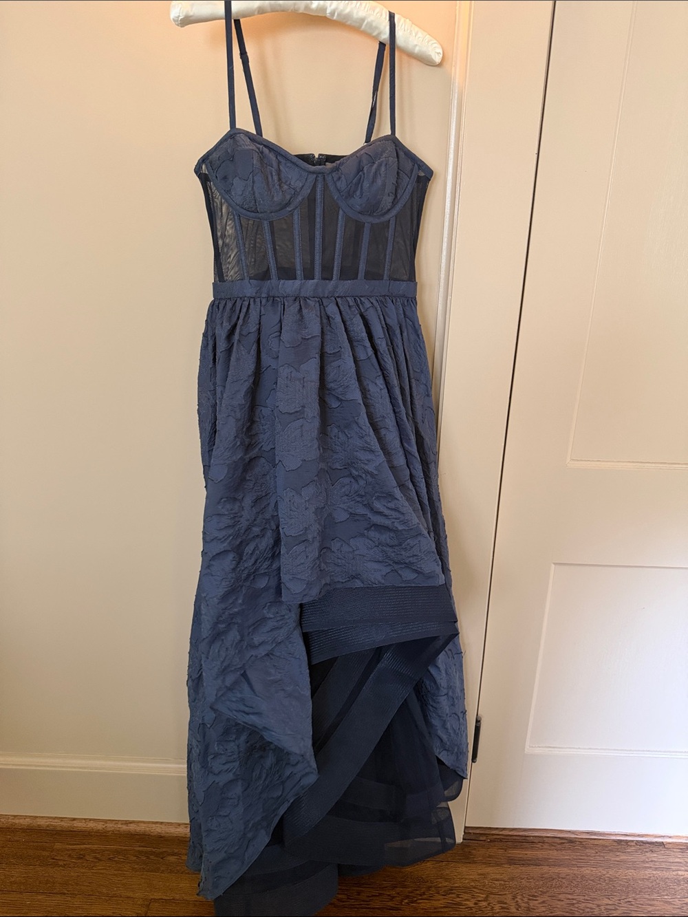 BCBG GORGEOUS GOWN NEW WITH TAGS